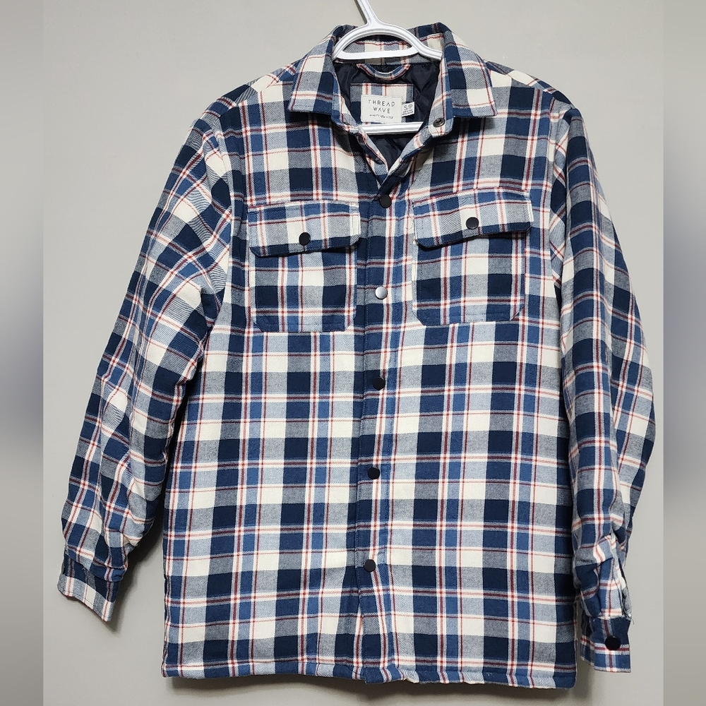 Thread Wave Quilted Button Down plaid Long Sleeves Size Small